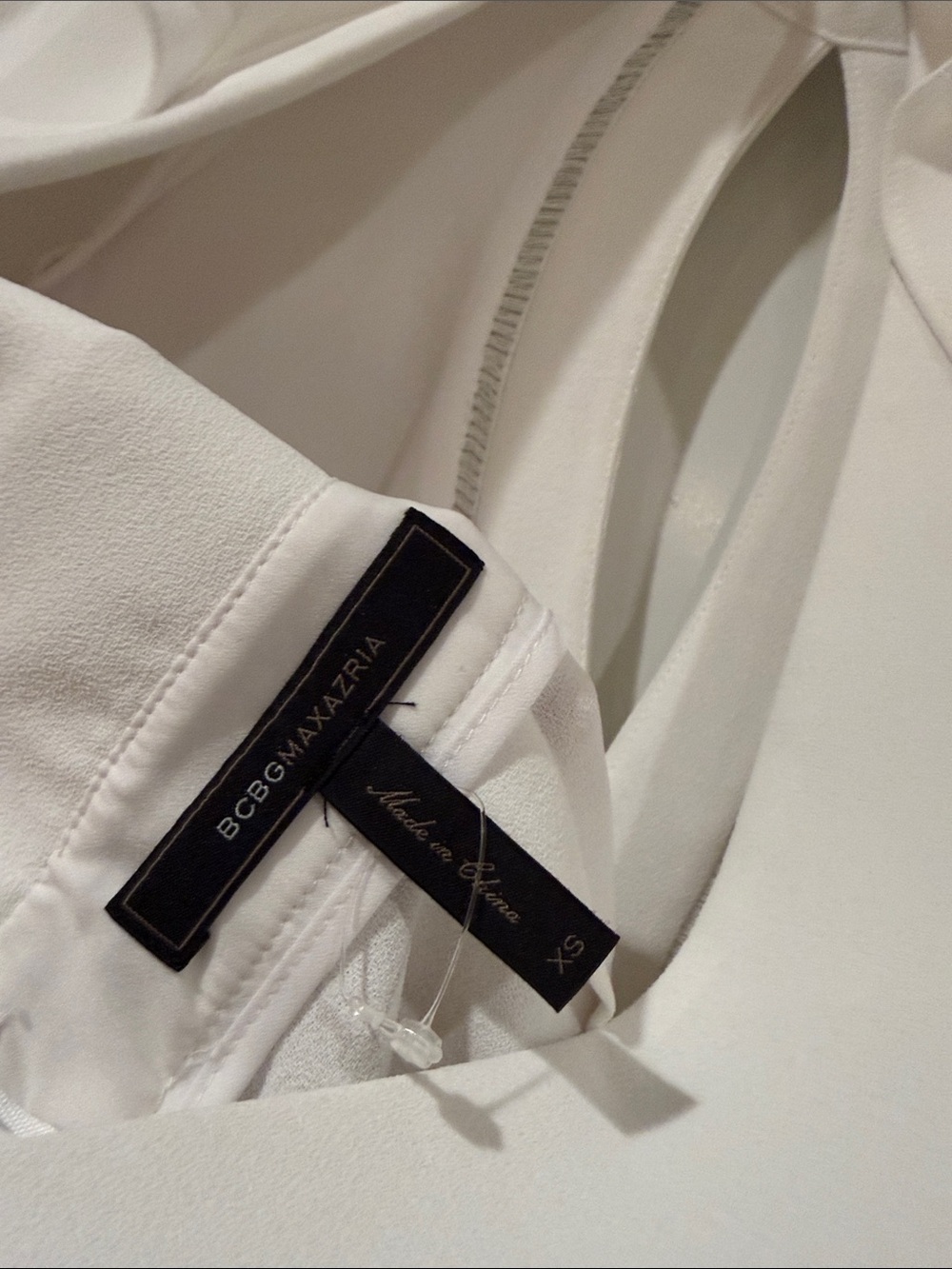BCBGMaxAzria White Ruffled Keyhole Blouse - Picture 3 of 3
